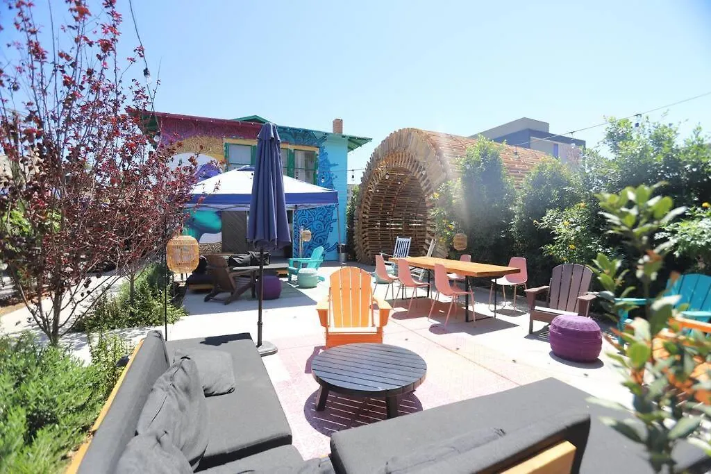 דירה פיניקס Retro Studio In The Heart Of Dtph - Very Walkable